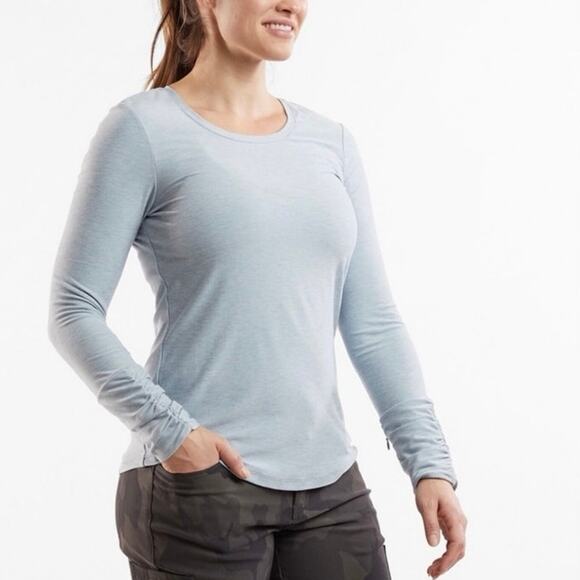 Title Nine Grace Long Sleeve Tee Light Blue Size Small - Picture 1 of 10